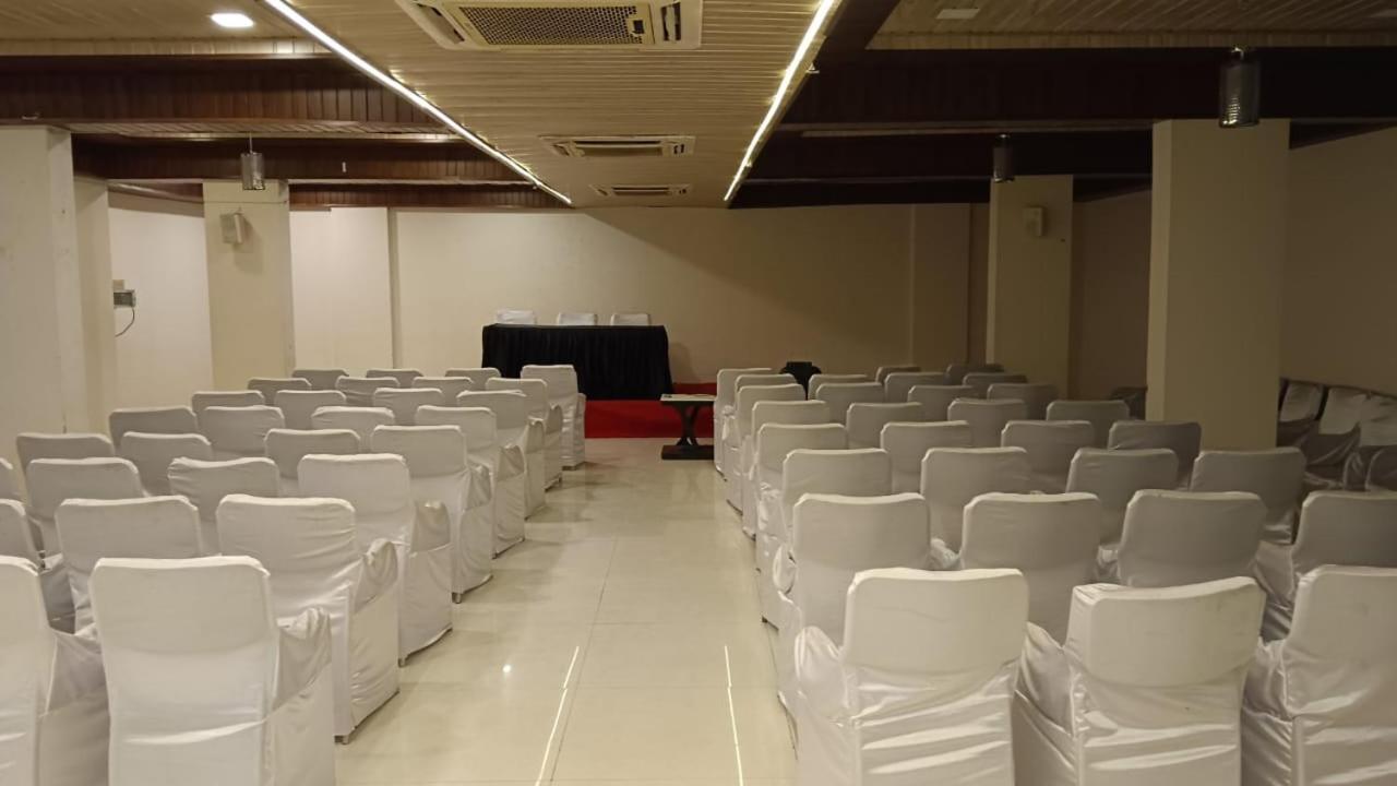Hotel Silver Inn LLP Aurangābād Exterior foto