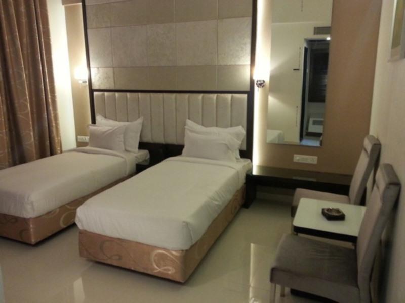 Hotel Silver Inn LLP Aurangābād Exterior foto